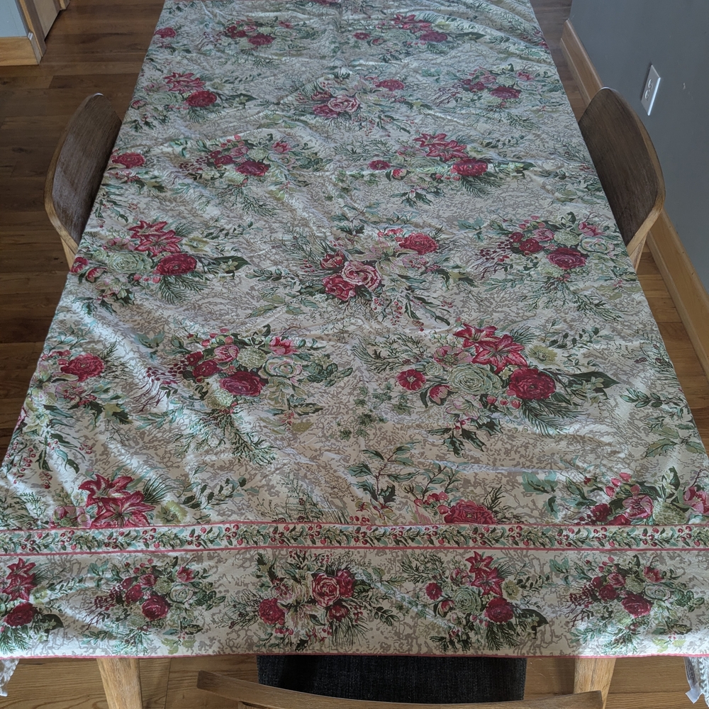 April Cornell 100% Cotton Tablecloth